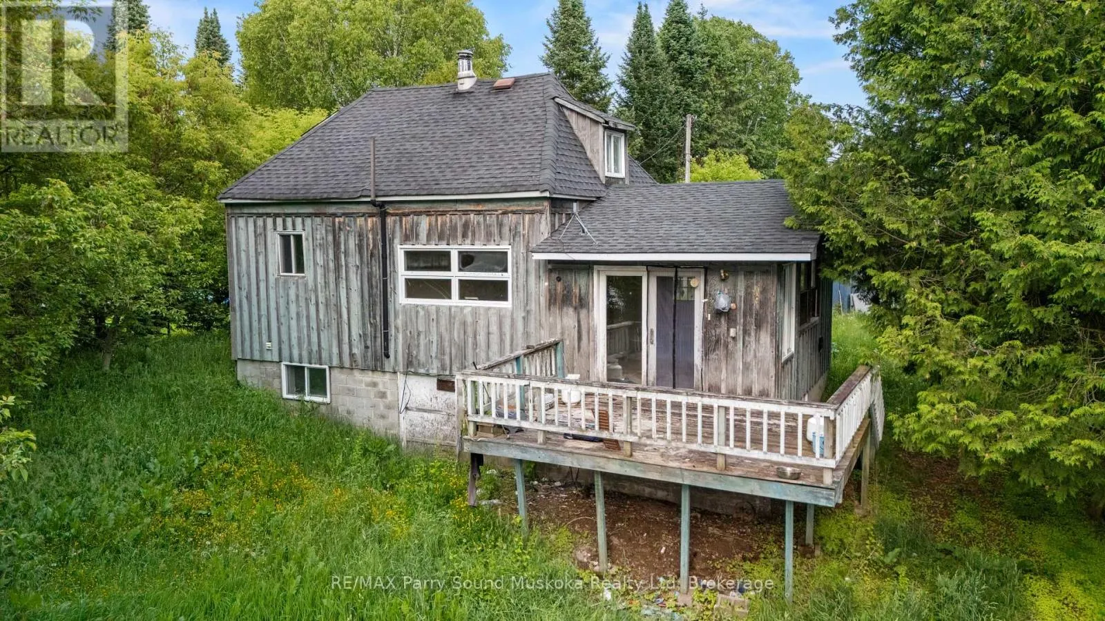 5 BELLVIEW CRESCENT