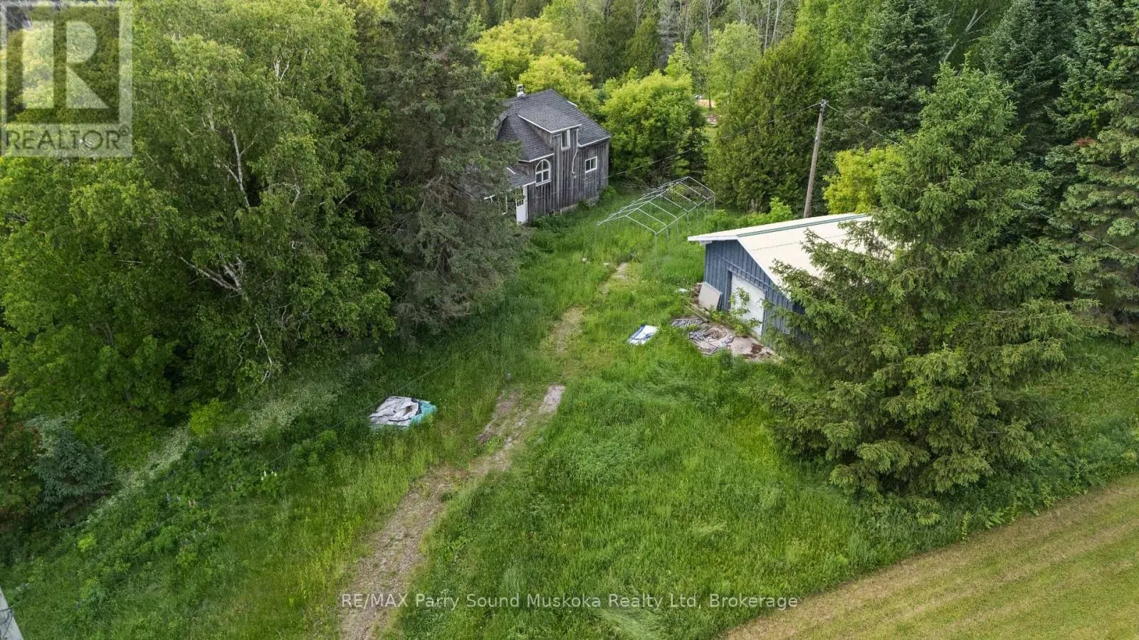 5 BELLVIEW CRESCENT