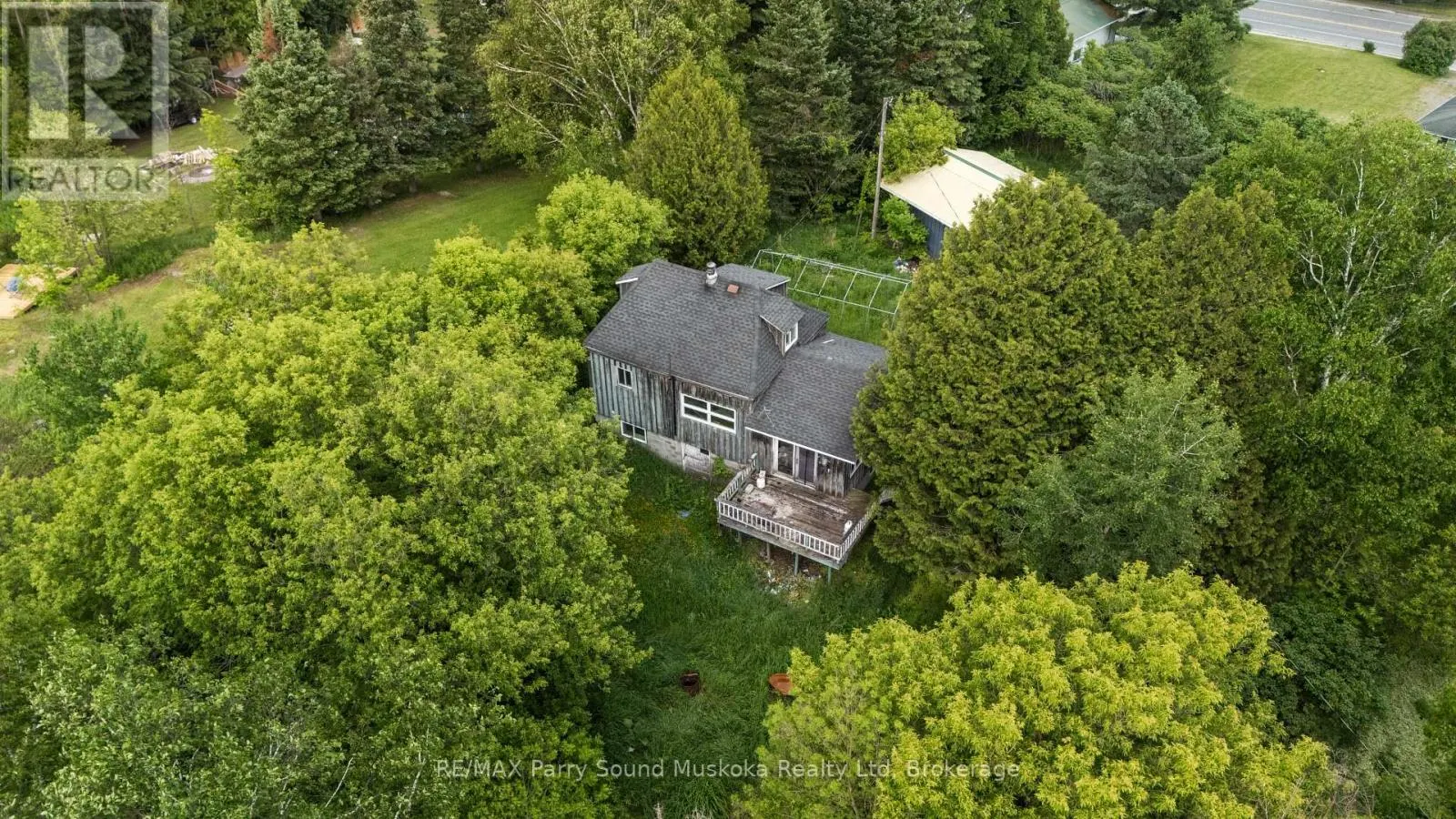 5 BELLVIEW CRESCENT