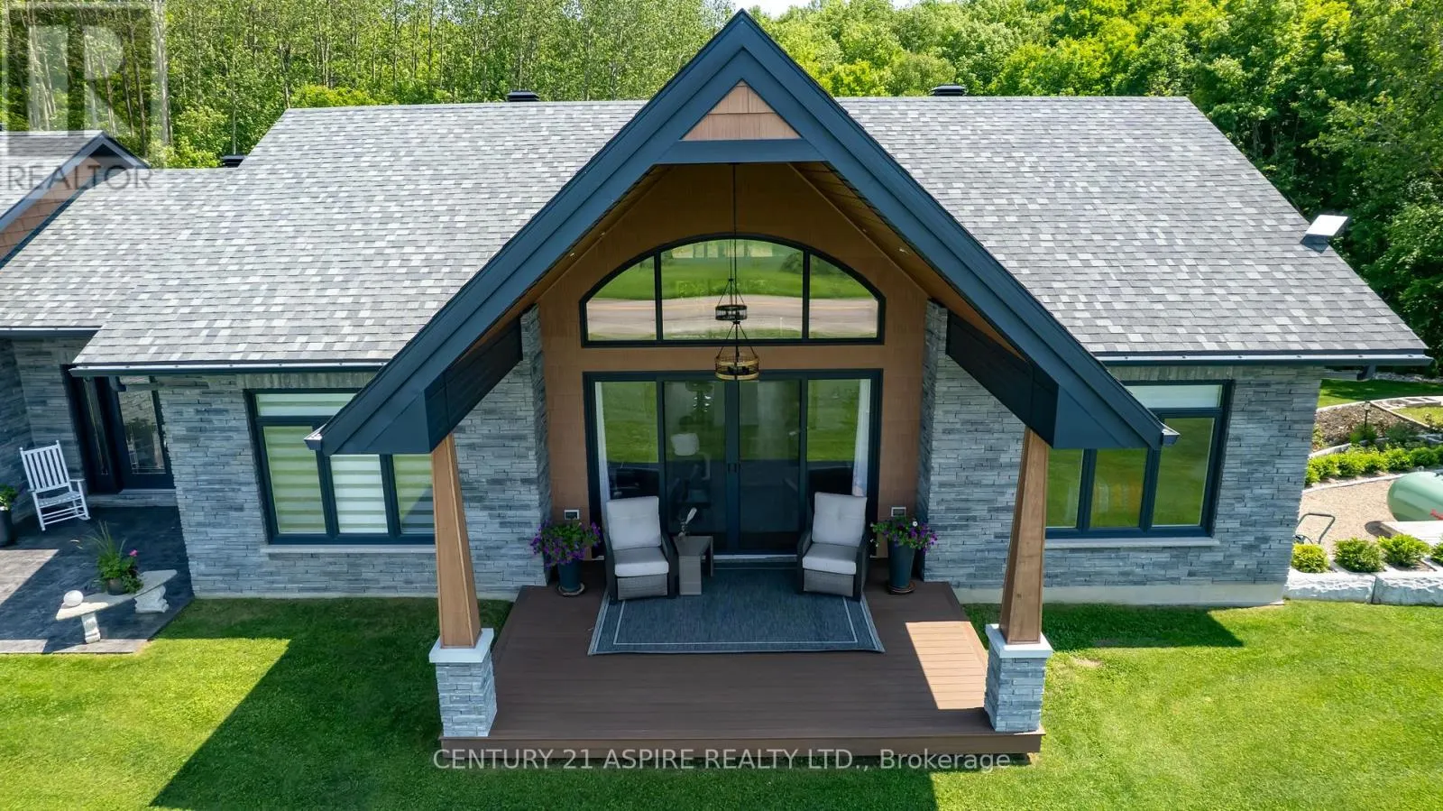 402 LA PASSE ROAD