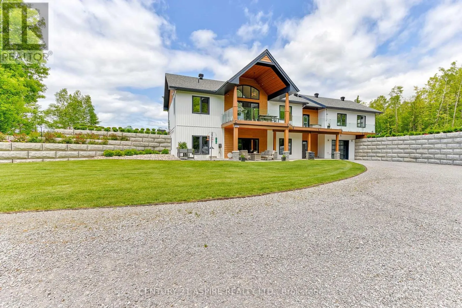 402 LA PASSE ROAD
