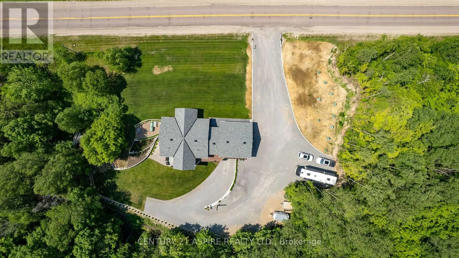 402 LA PASSE ROAD