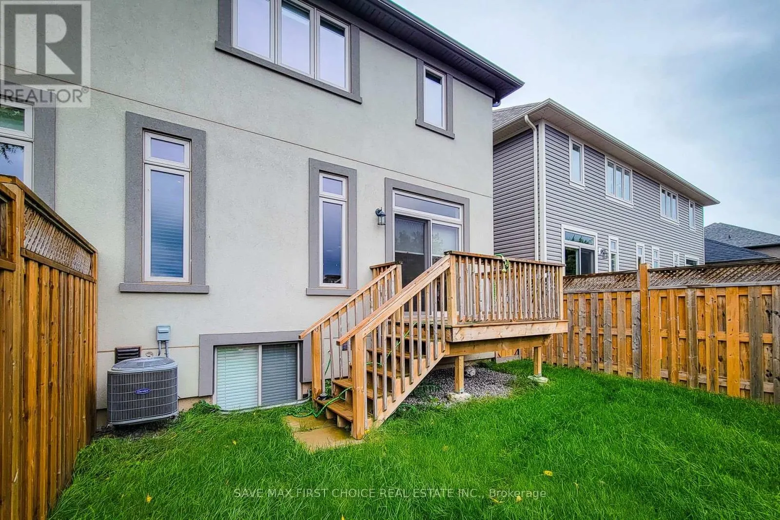 13 LINDSAY WAY