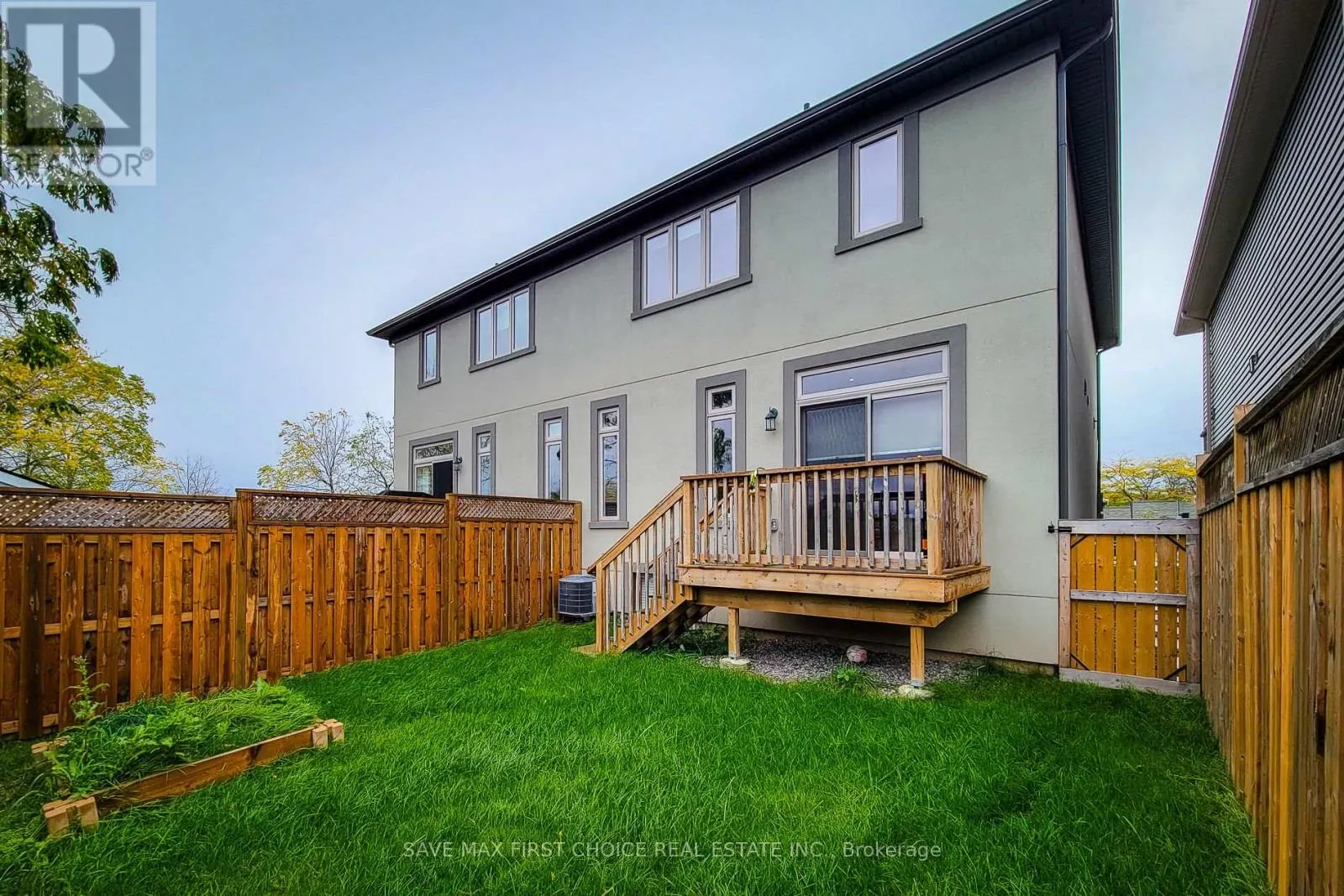 13 LINDSAY WAY