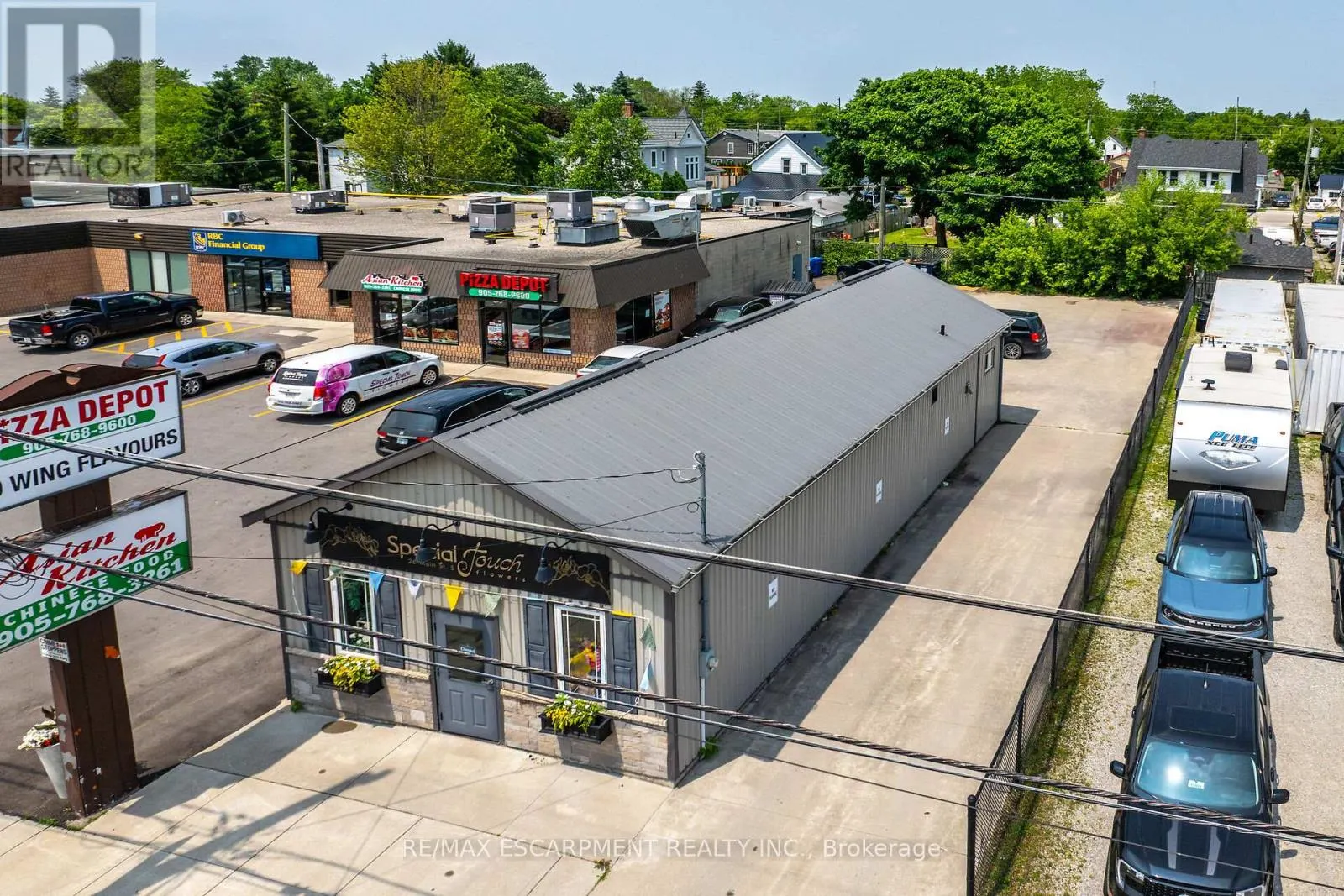 26 MAIN STREET S