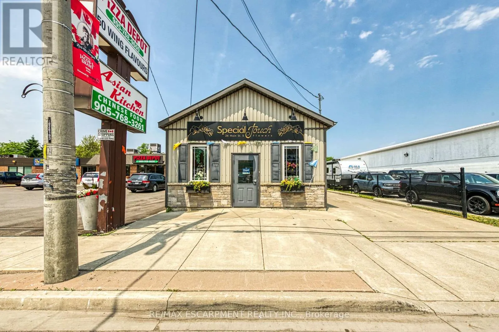 26 MAIN STREET S