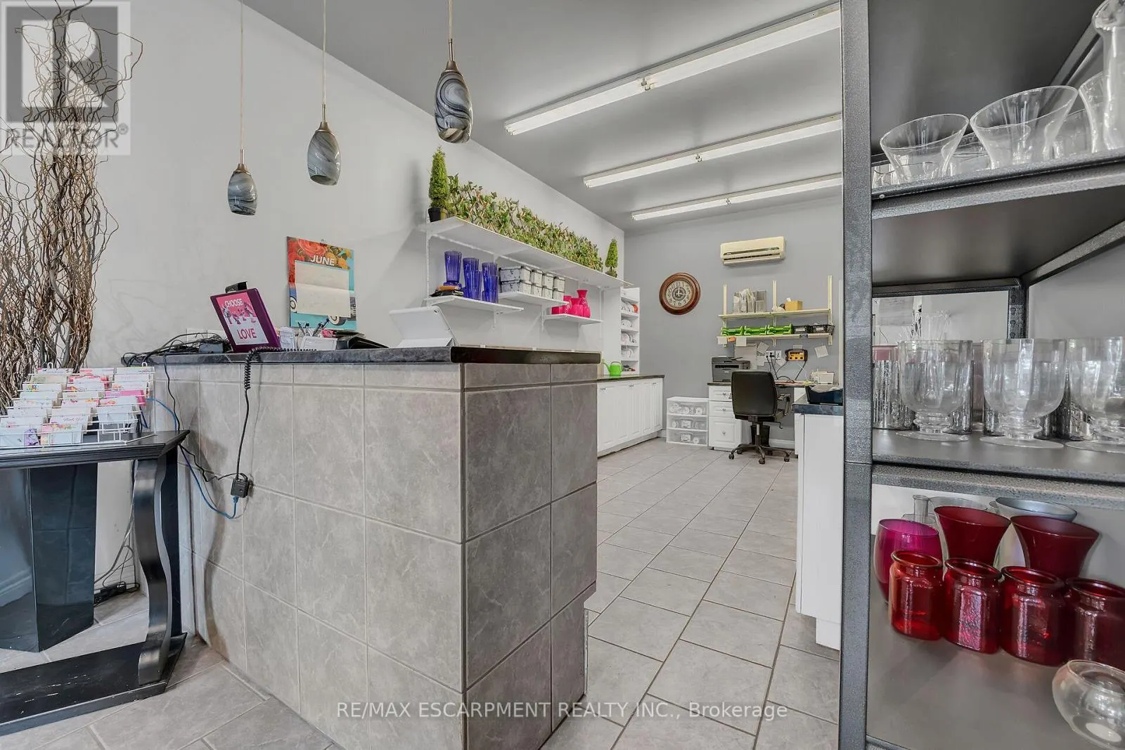 26 MAIN STREET S