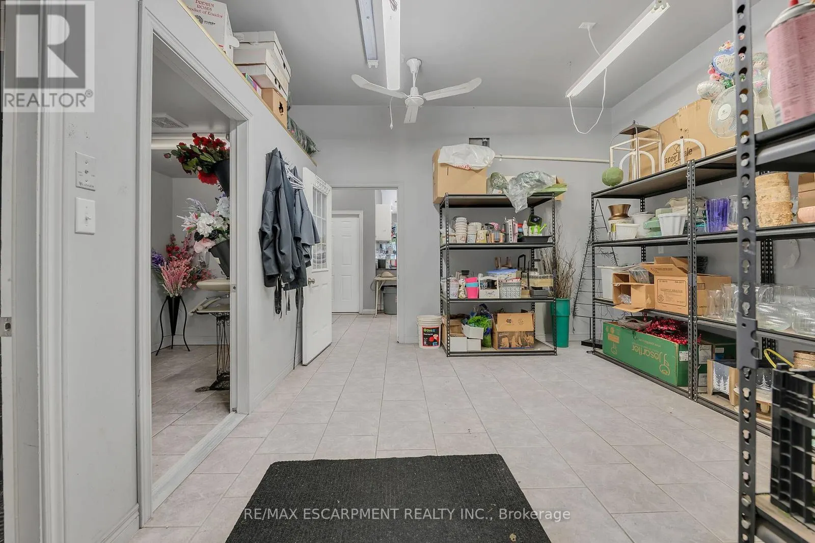 26 MAIN STREET S