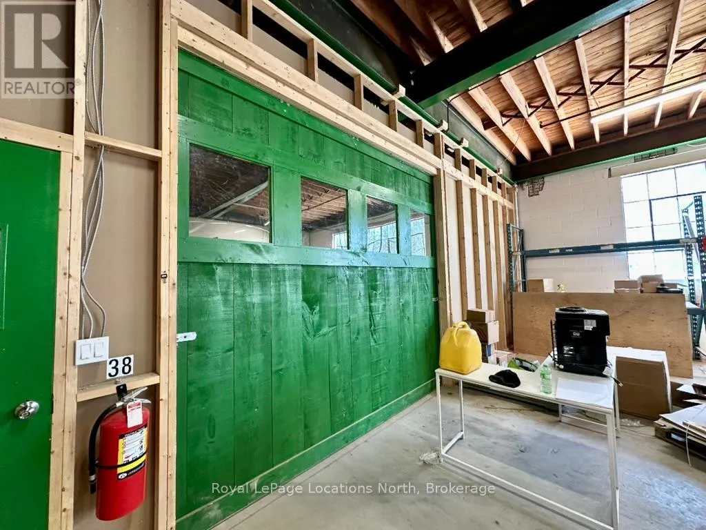 3 - 278 COOK STREET, #3