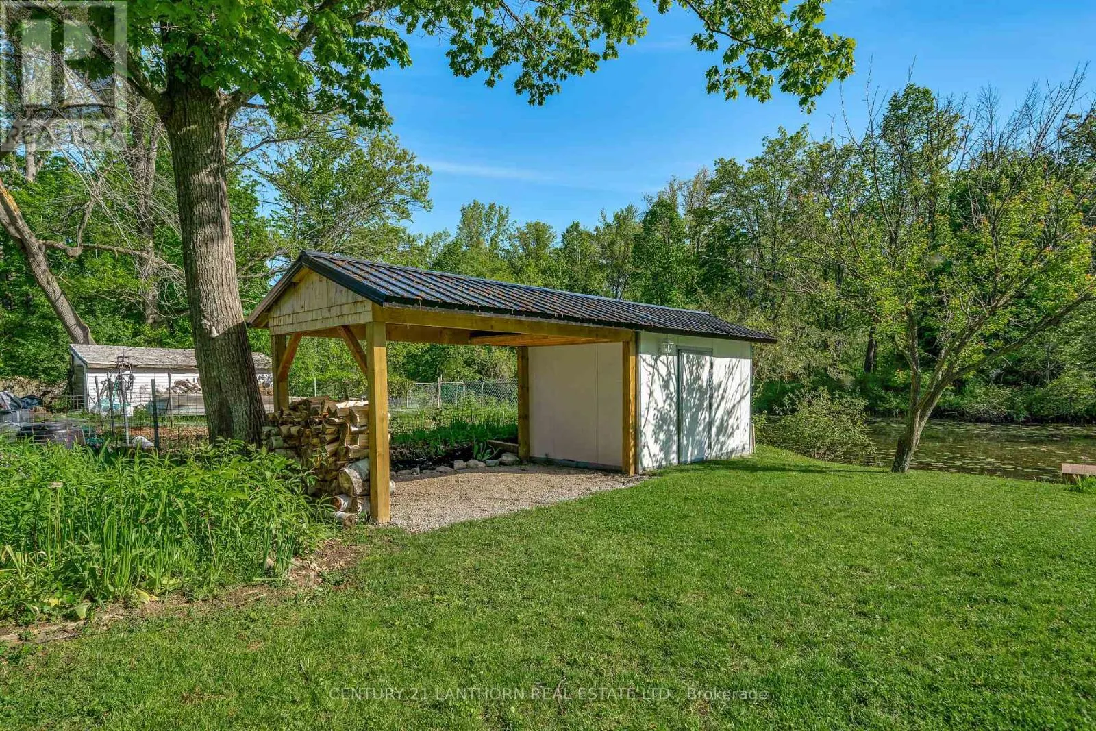 202 RIVER ROAD E