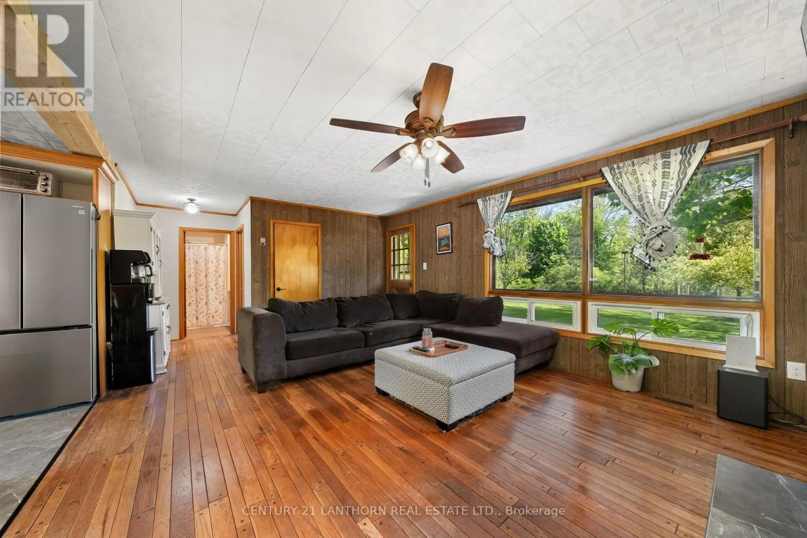 202 RIVER ROAD E