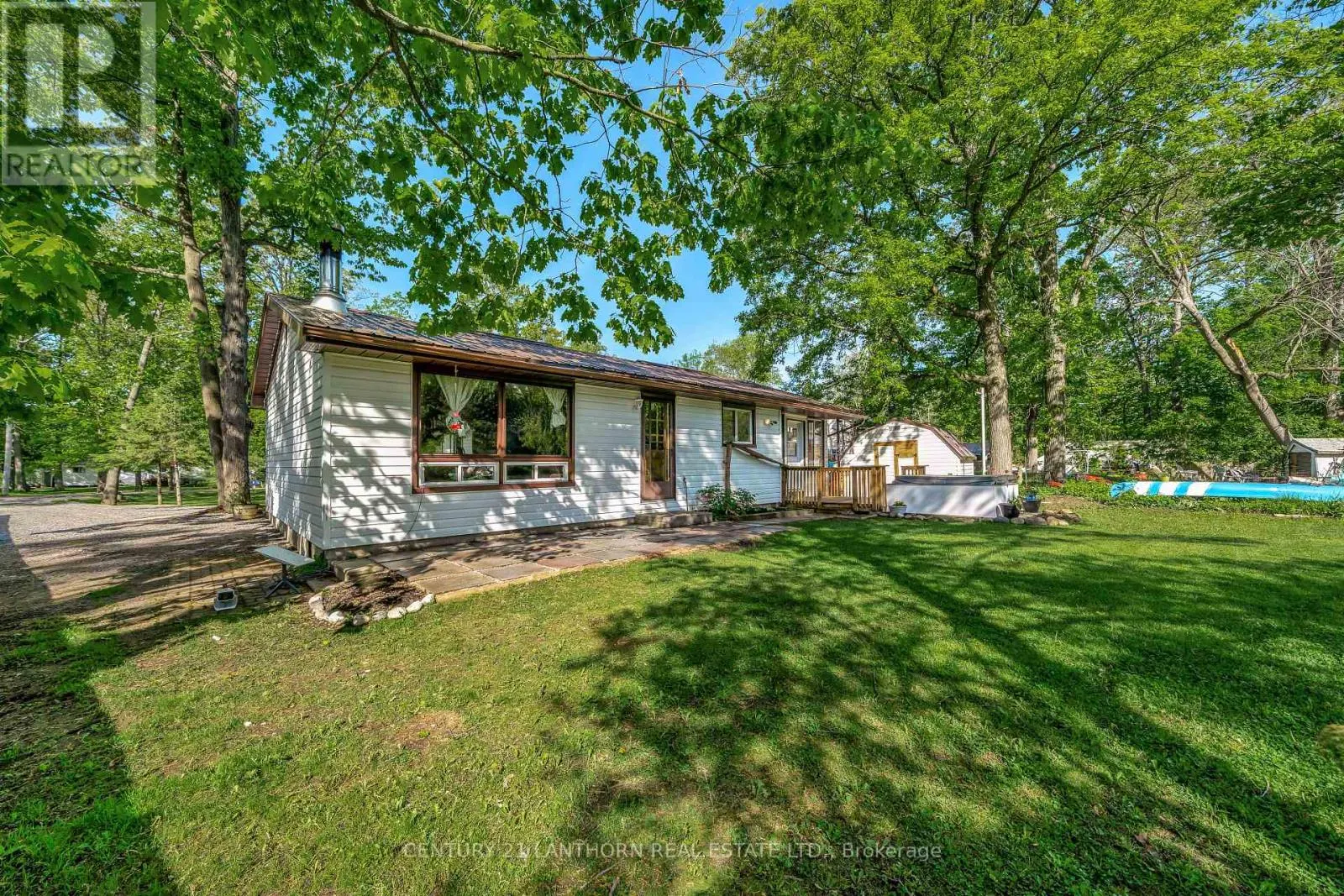 202 RIVER ROAD E