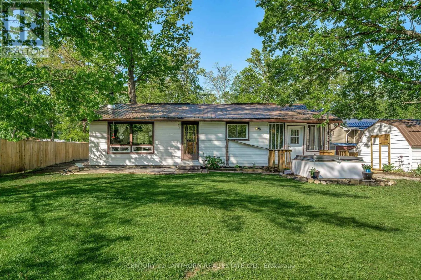 202 RIVER ROAD E
