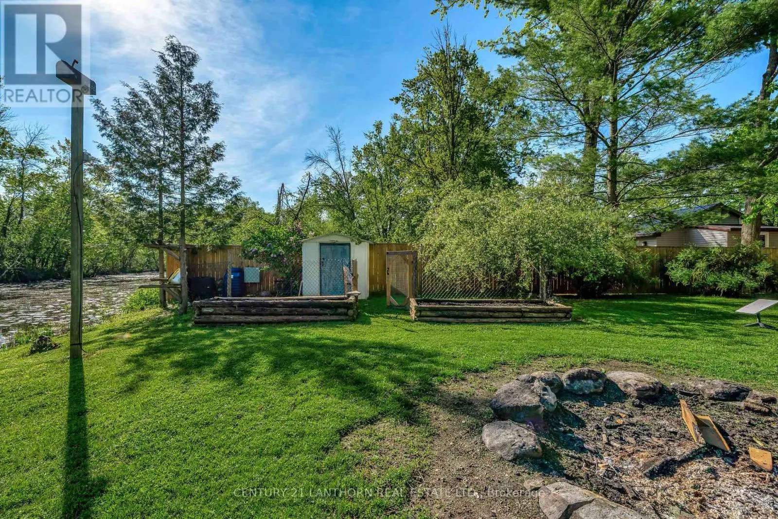 202 RIVER ROAD E