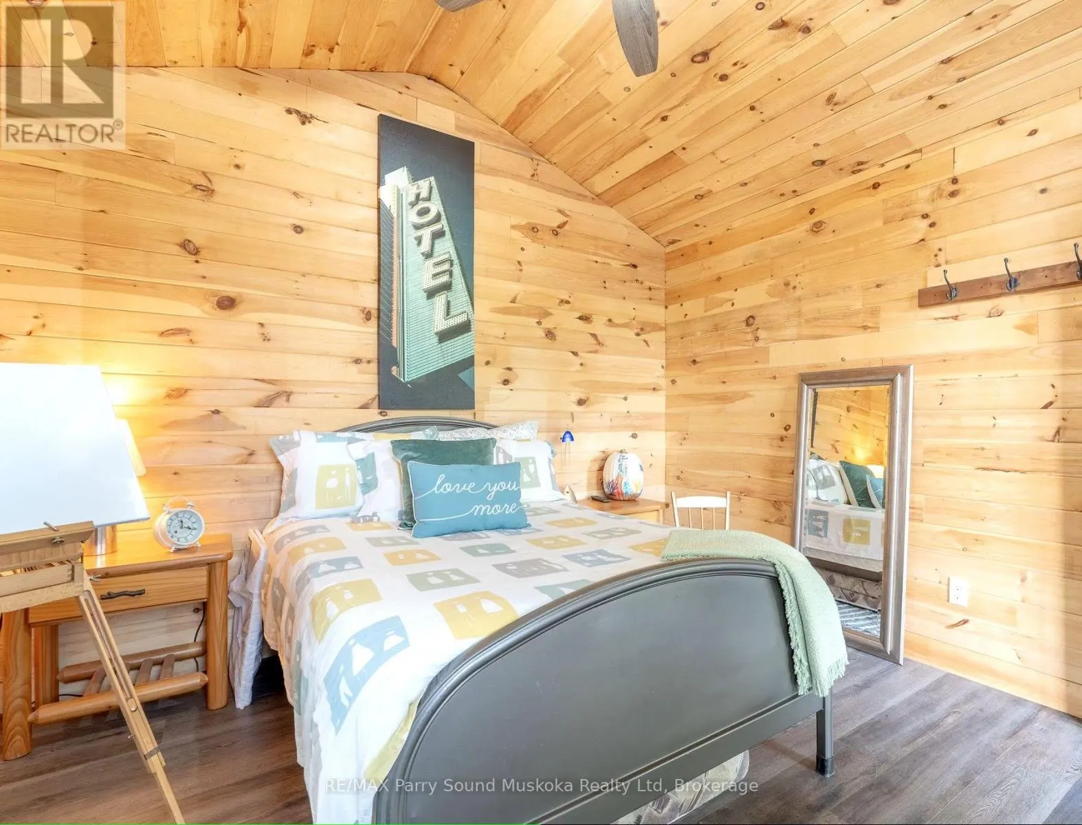 362 HEALEY LAKE