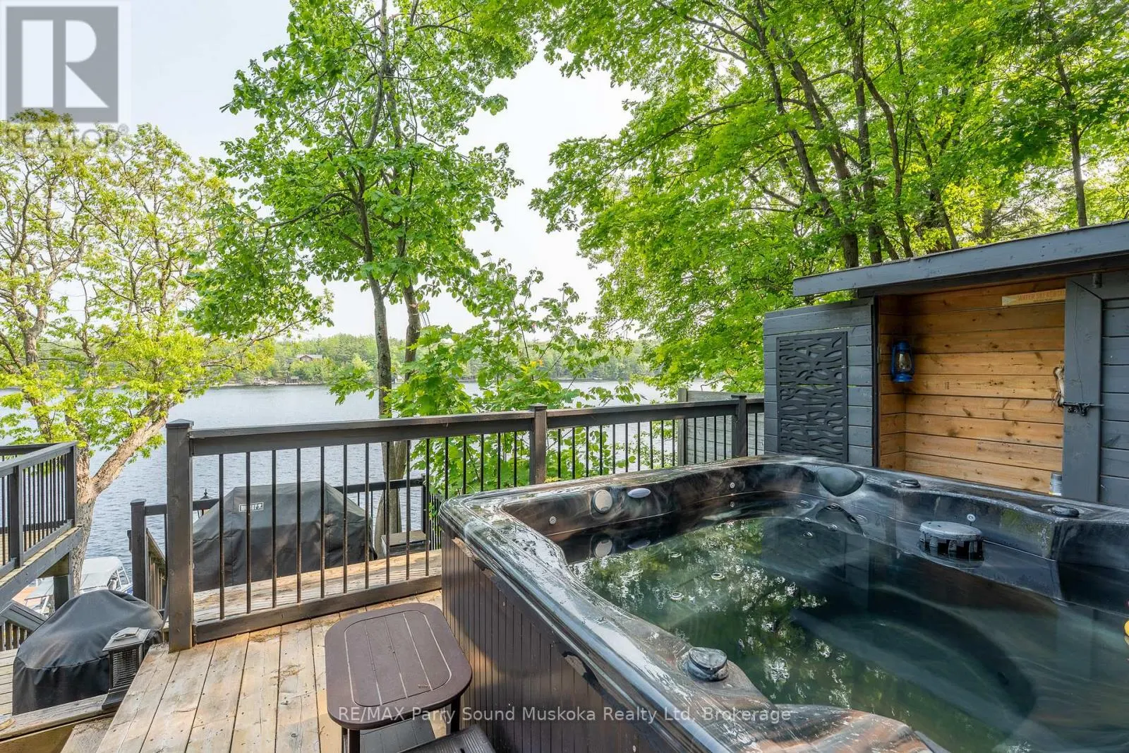 362 HEALEY LAKE