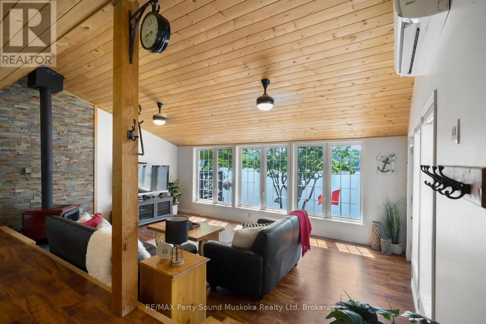 362 HEALEY LAKE