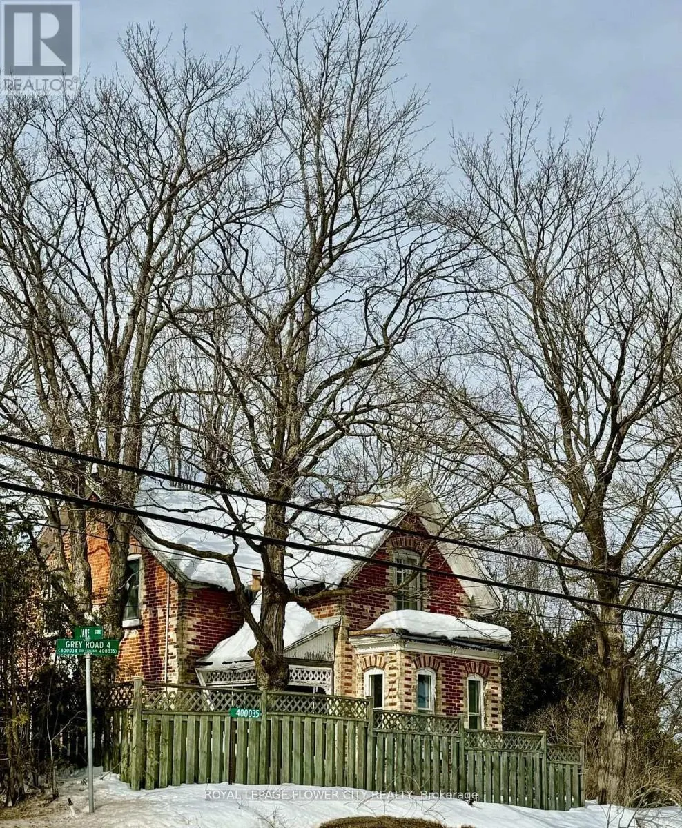 4 - 400035 GREY ROAD