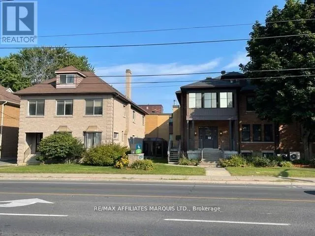 439 SECOND STREET E