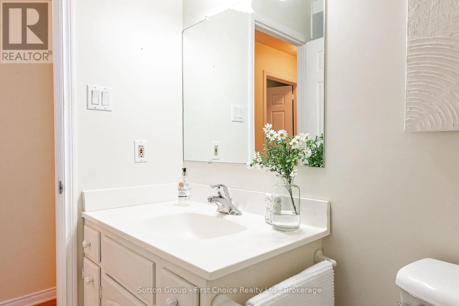 142 KENNER CRESCENT