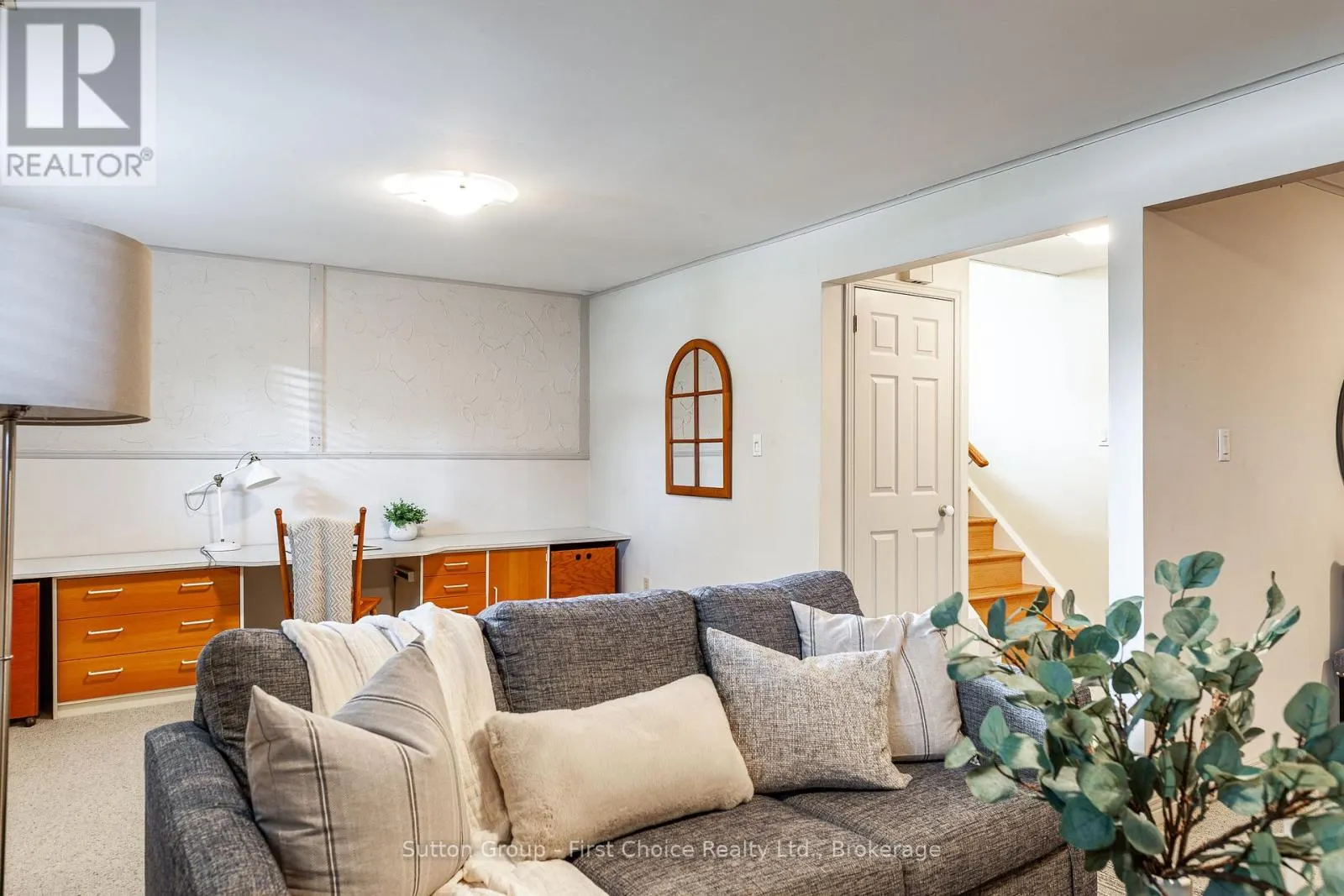 142 KENNER CRESCENT