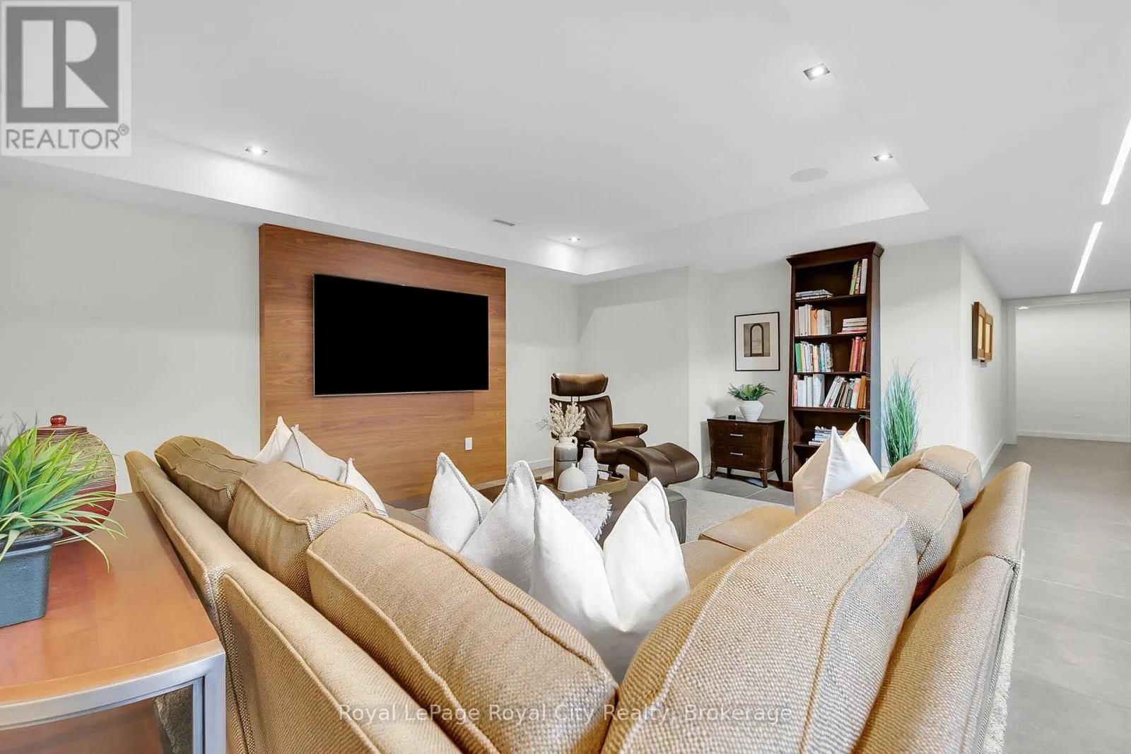 164 HUME ROAD