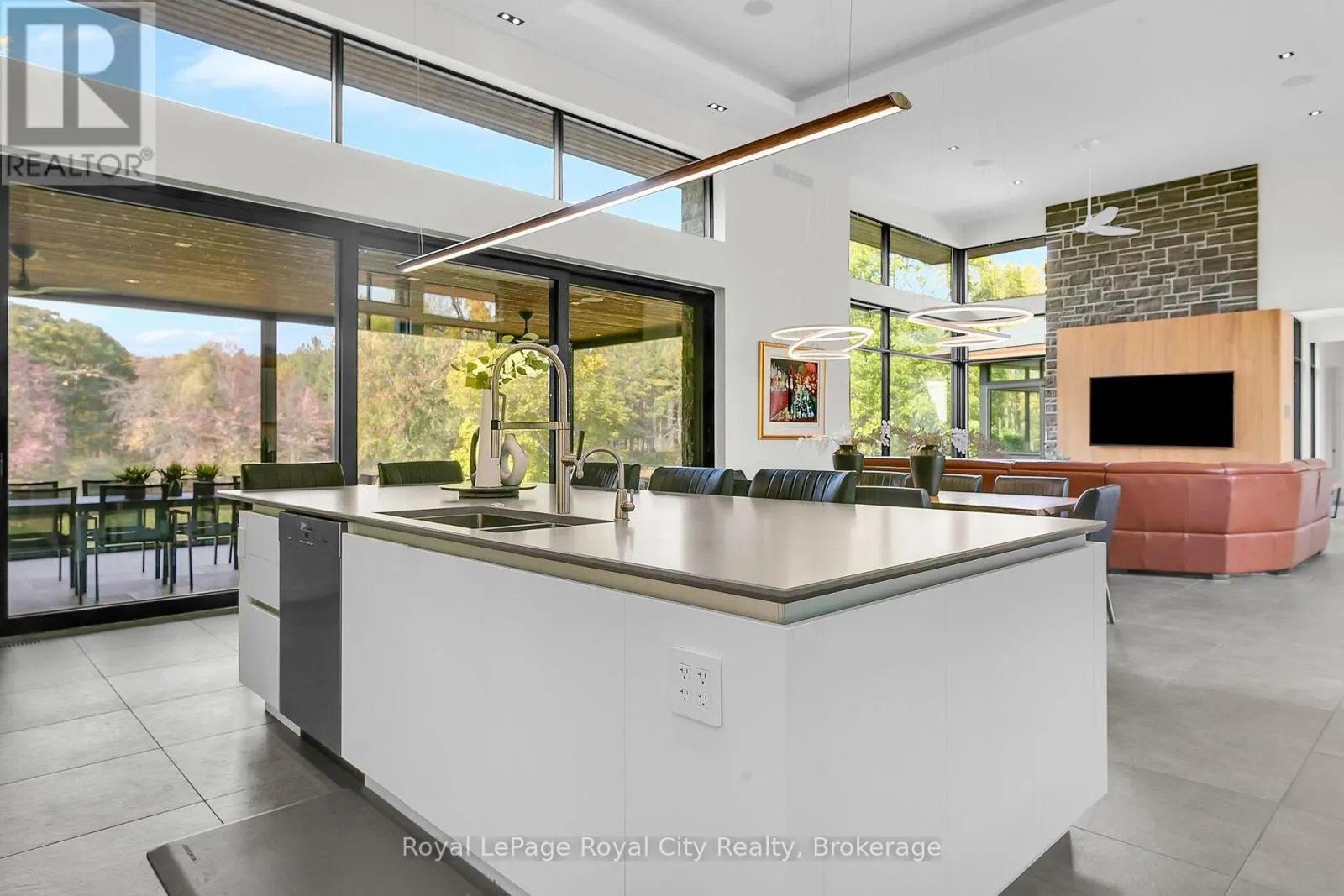 164 HUME ROAD