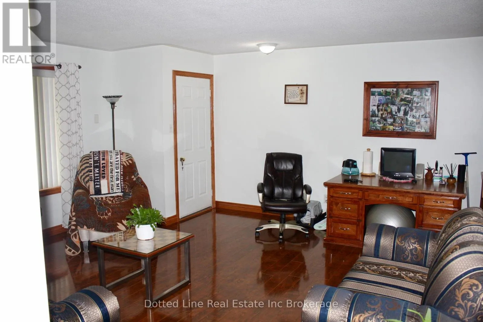 15 - 214 SOUTH STREET W, #15