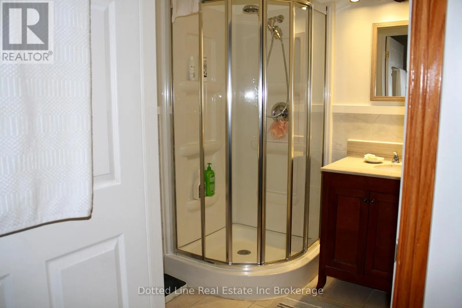 15 - 214 SOUTH STREET W, #15