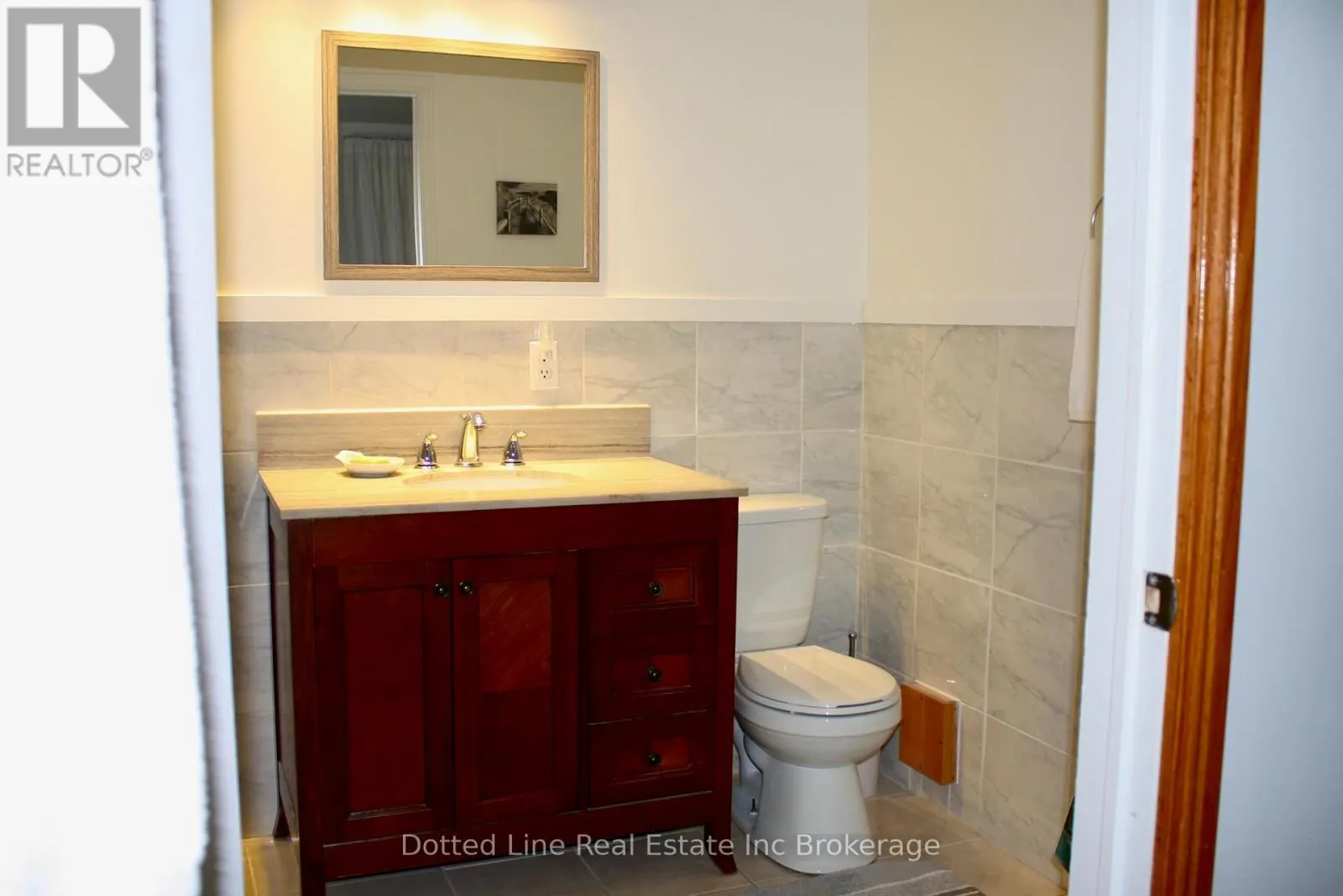 15 - 214 SOUTH STREET W, #15