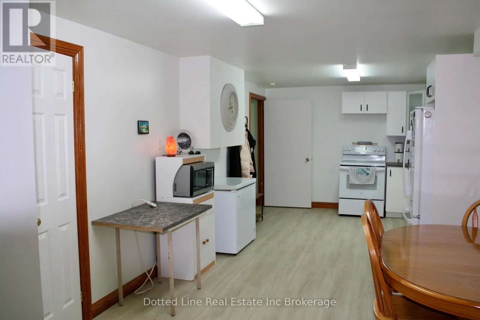 15 - 214 SOUTH STREET W, #15