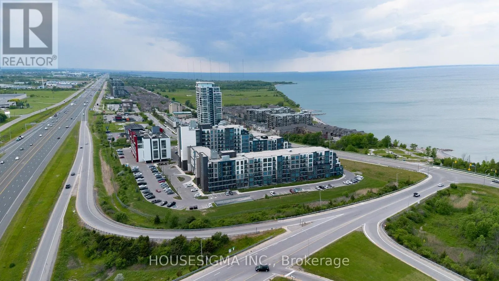 807 - 16 CONCORD PLACE, #807