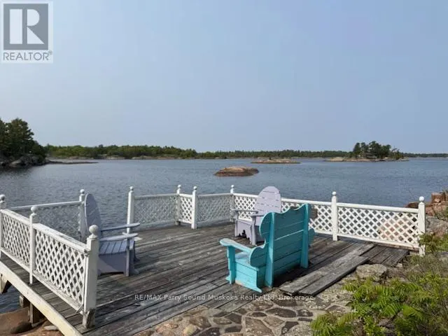 1 A775 ISLAND