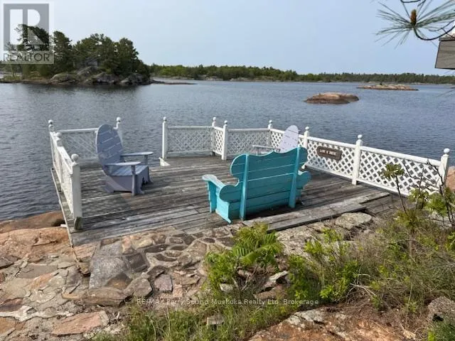 1 A775 ISLAND