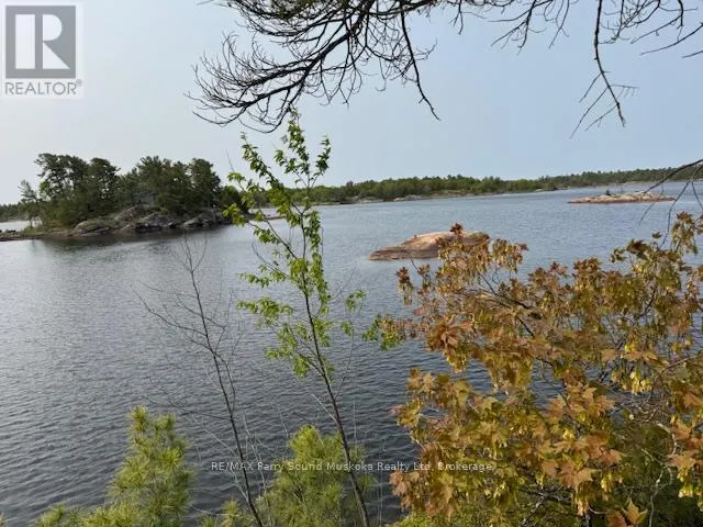 1 A775 ISLAND