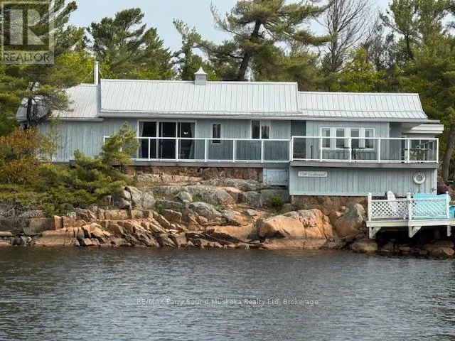 1 A775 ISLAND