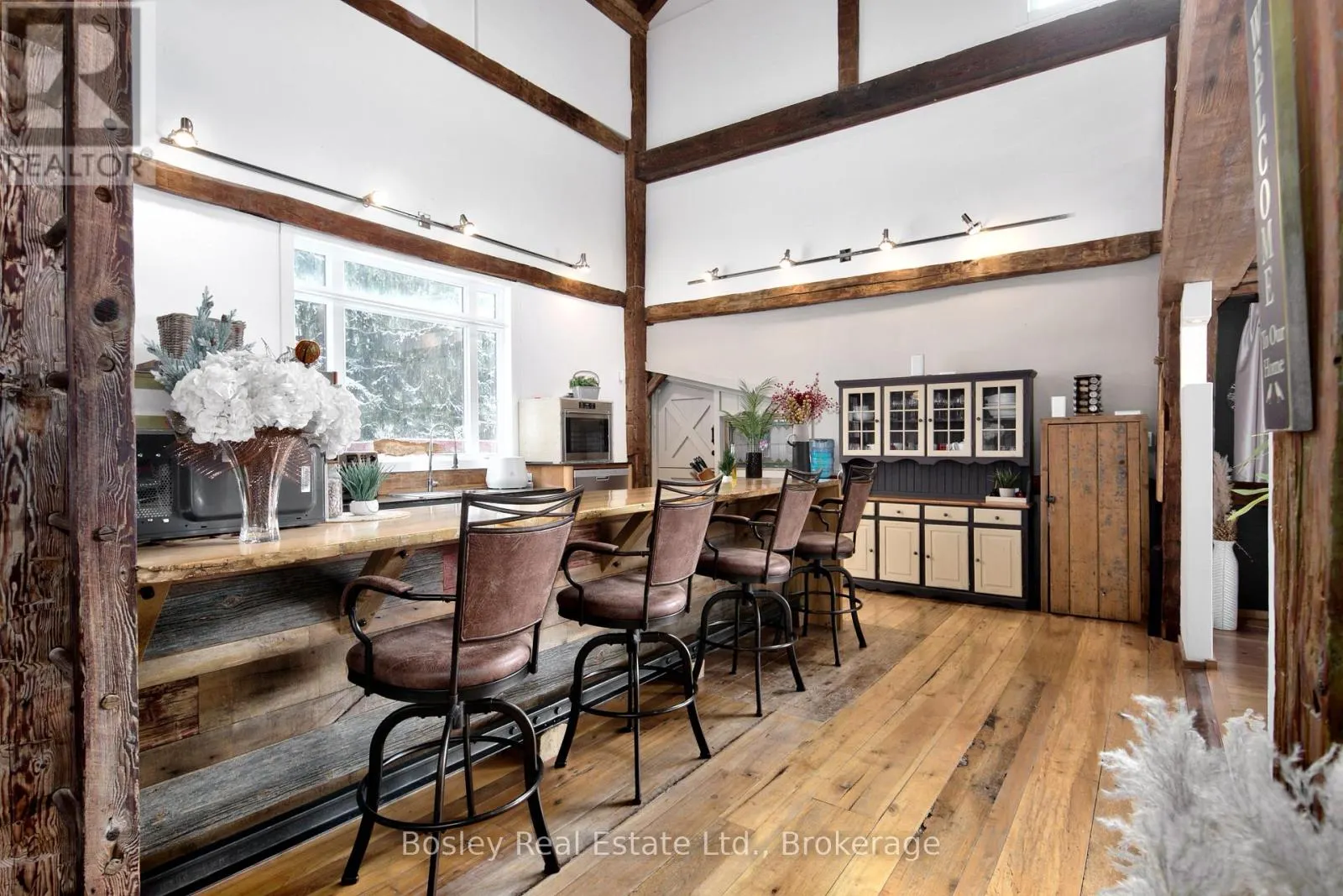 121 OLD HIGHWAY 26