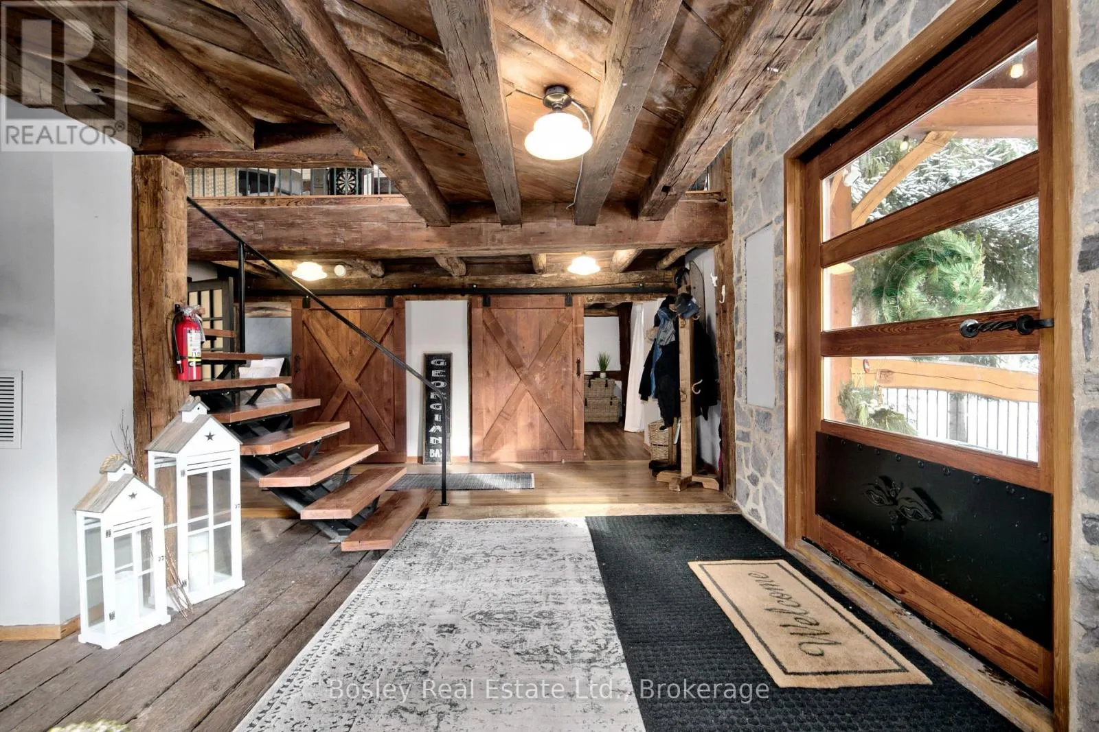 121 OLD HIGHWAY 26