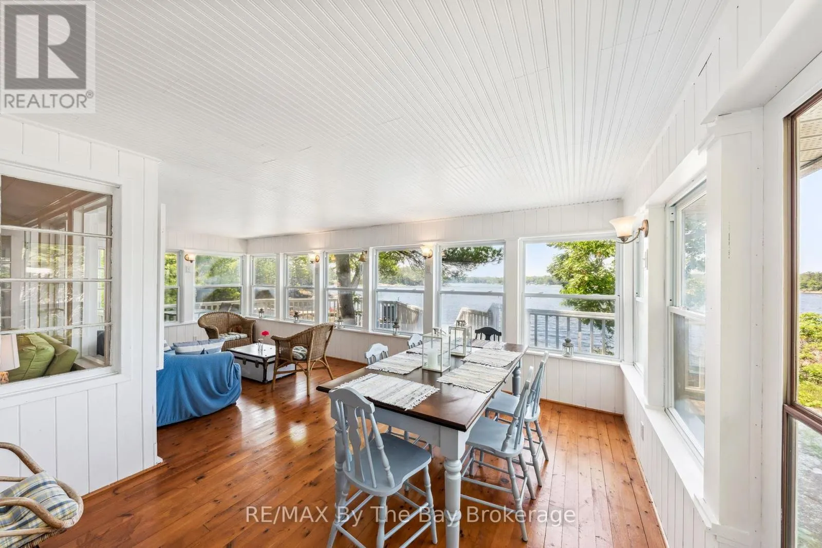 3572 ISLAND 820/MERMAID ISLAND