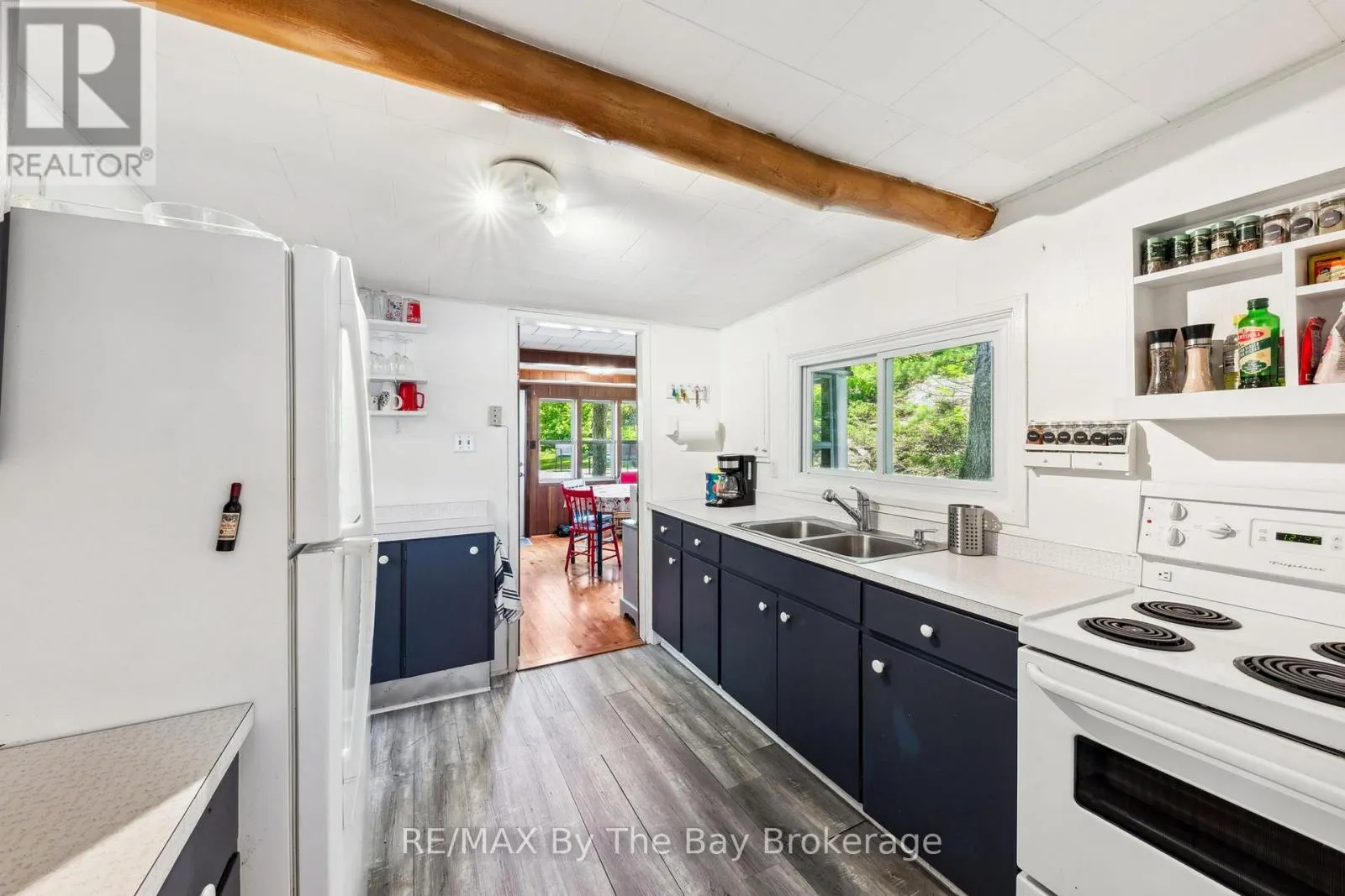 3572 ISLAND 820/MERMAID ISLAND