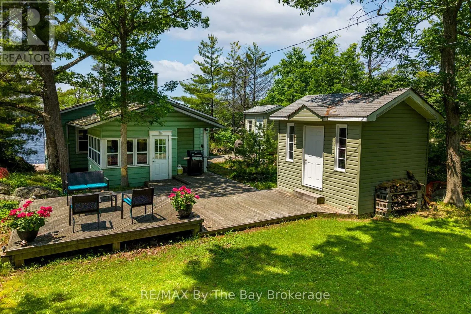 3572 ISLAND 820/MERMAID ISLAND