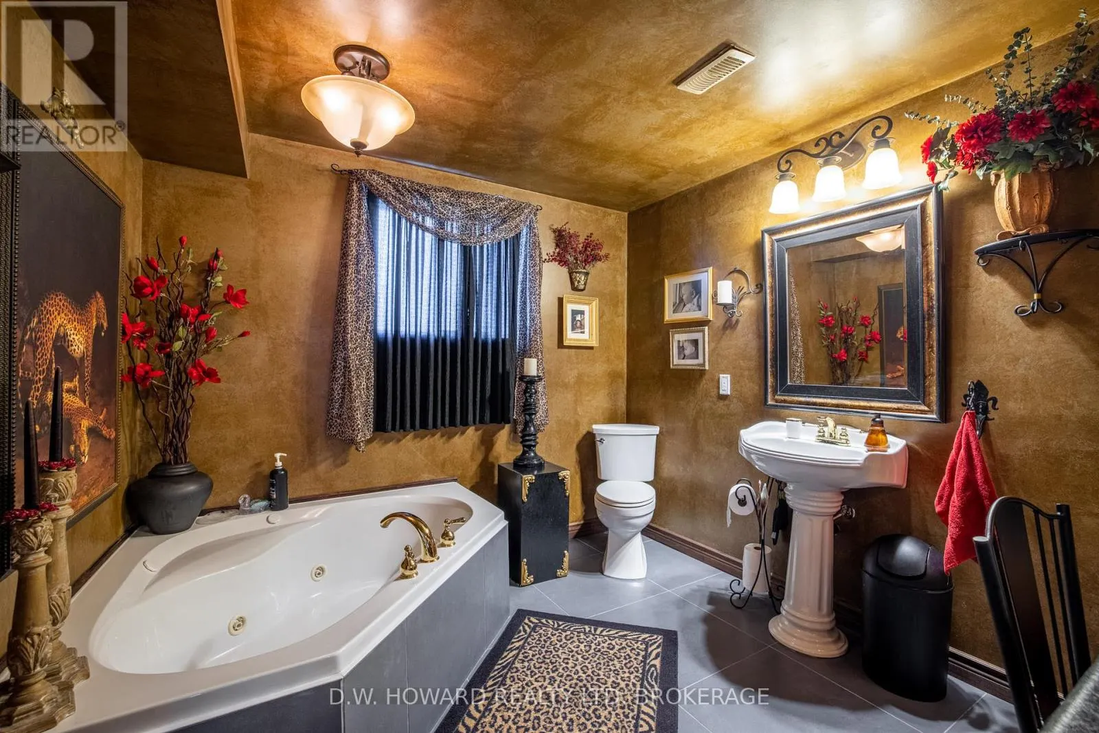 15 MEADOWLARK DRIVE