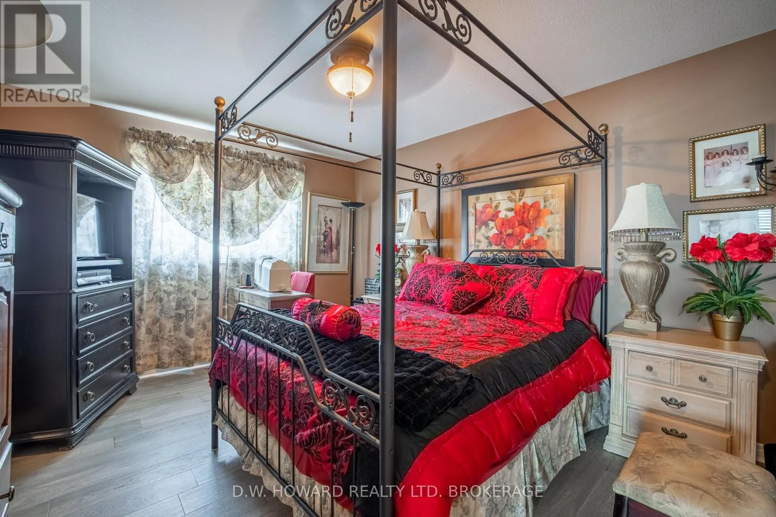 15 MEADOWLARK DRIVE