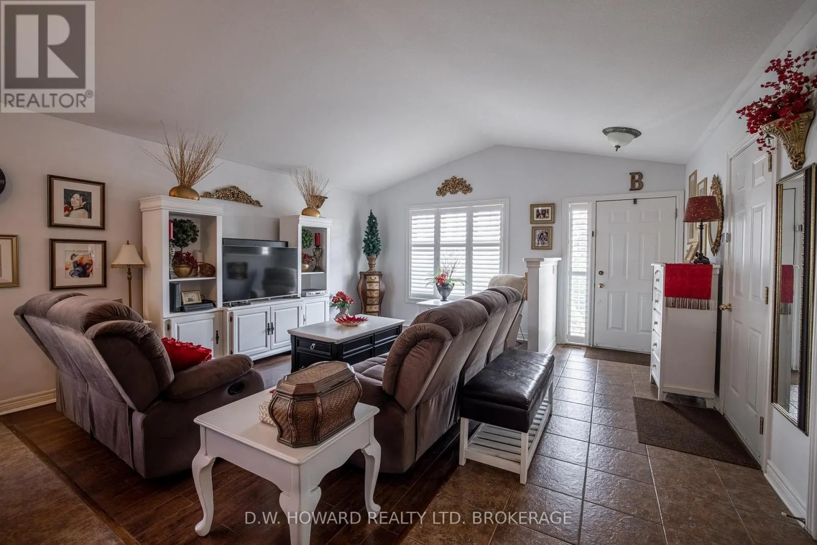 15 MEADOWLARK DRIVE