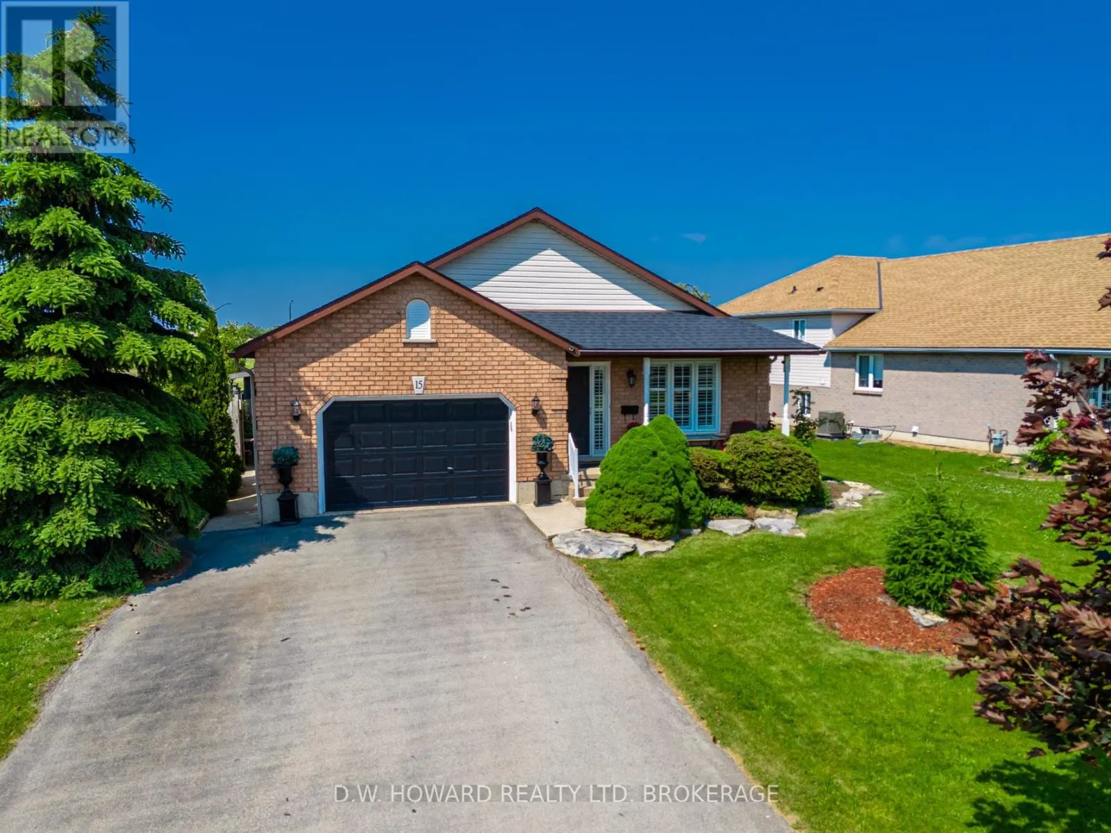 15 MEADOWLARK DRIVE