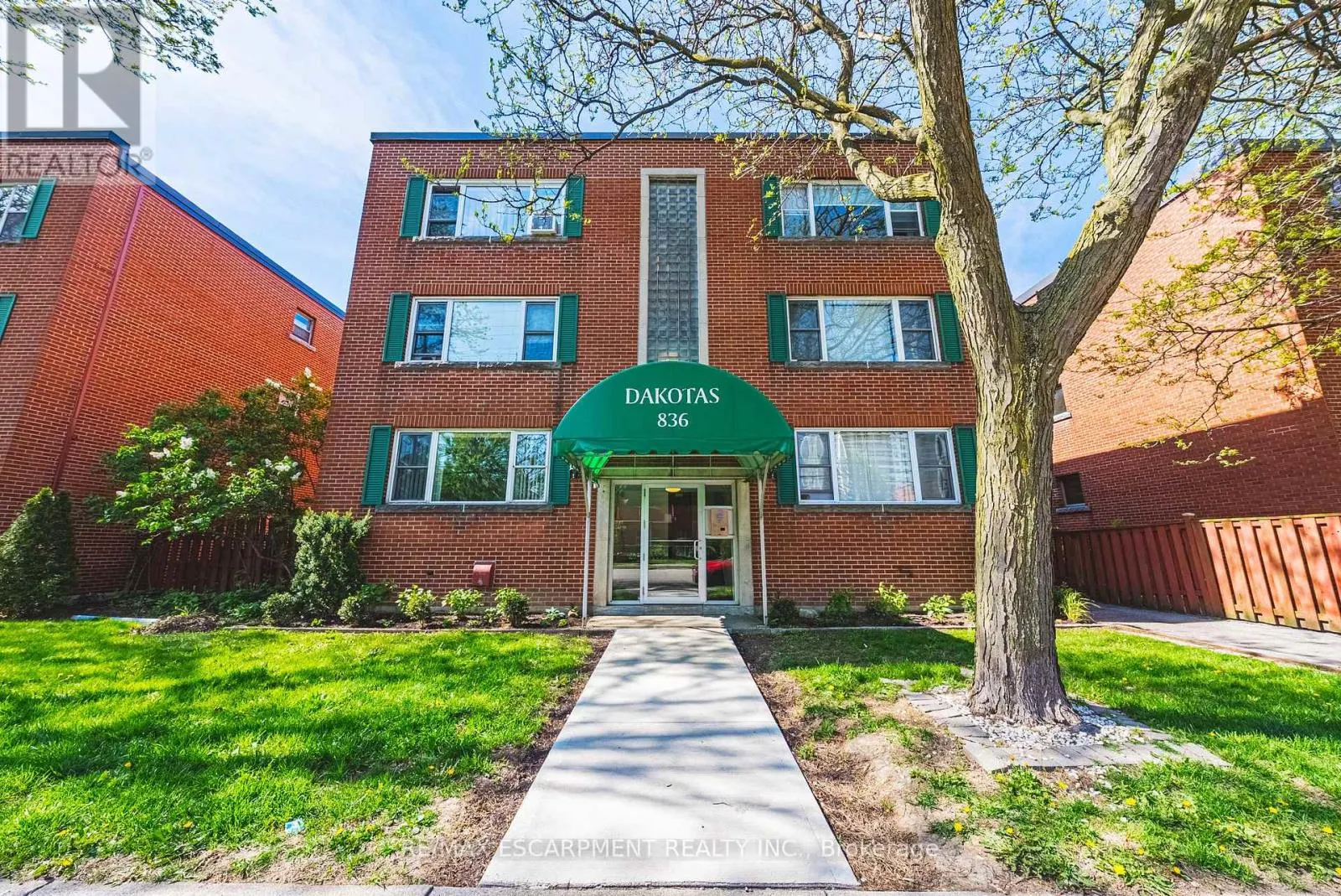 208 - 836 CONCESSION STREET