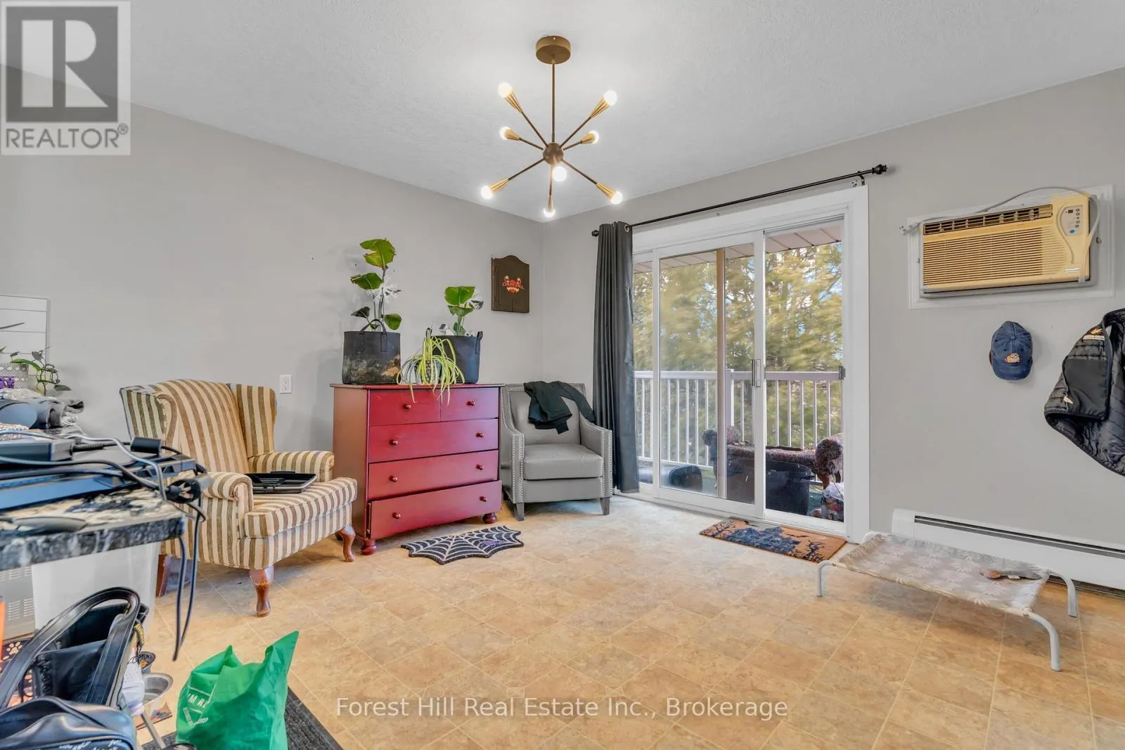 35 SHAFTSBURY DRIVE