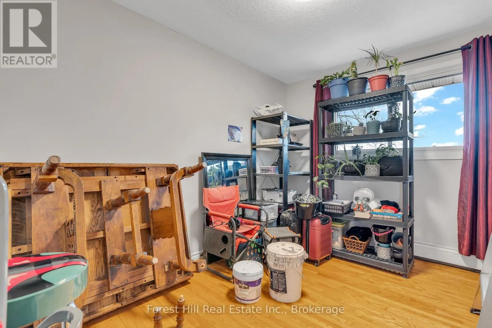 35 SHAFTSBURY DRIVE