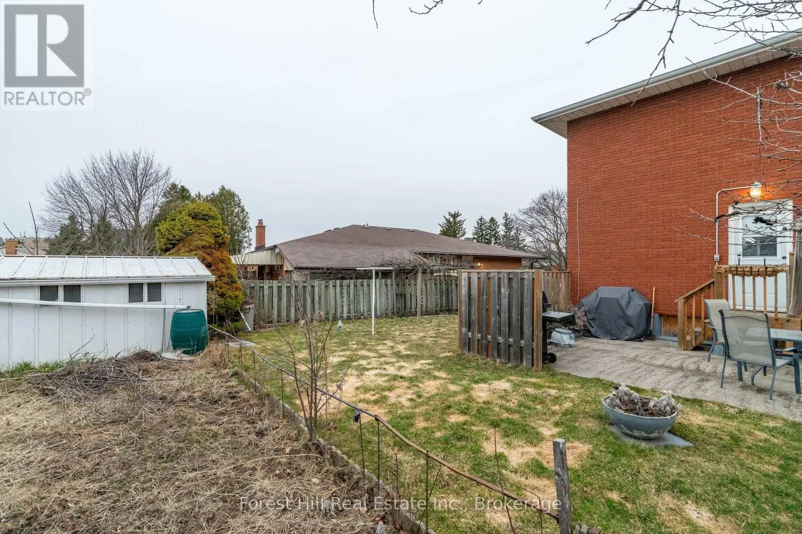 35 SHAFTSBURY DRIVE