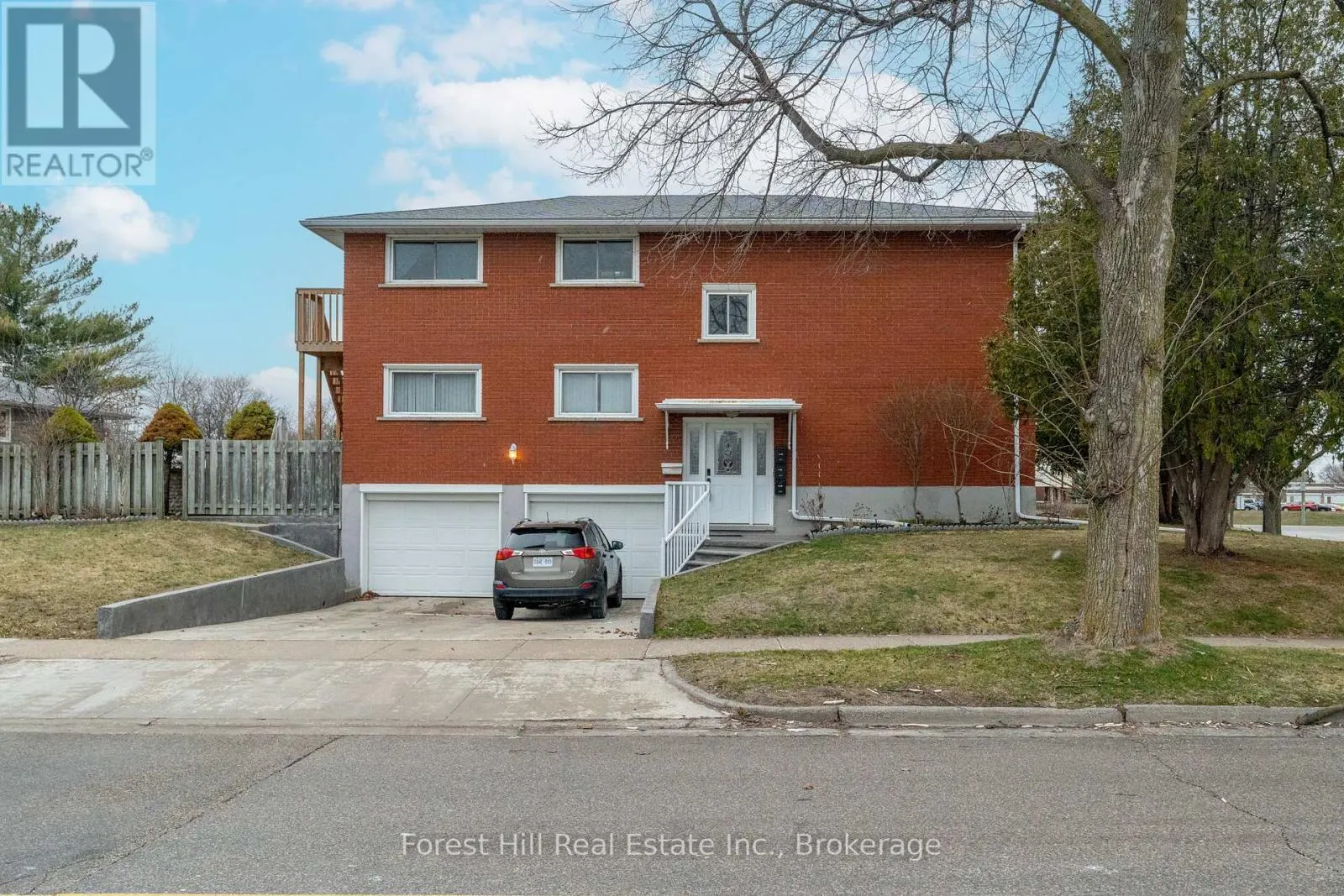 35 SHAFTSBURY DRIVE